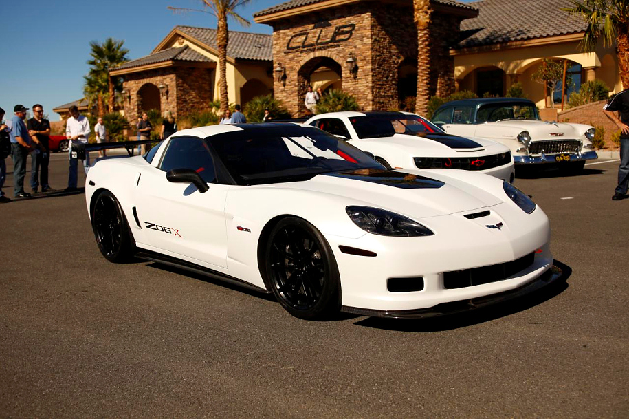 Chevrolet Corvette z06 track