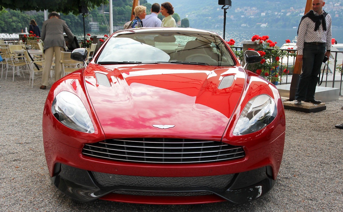 Aston Martin DBS 2014