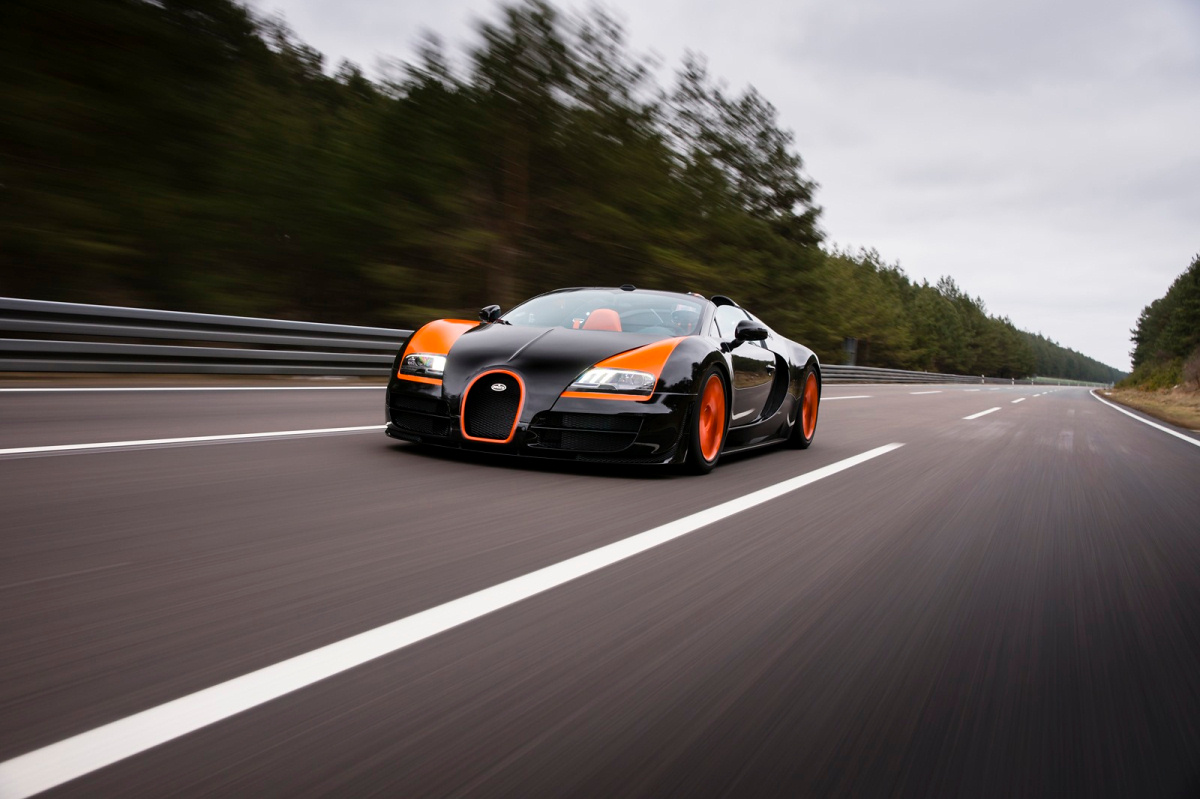 Bugatti On Autobahn