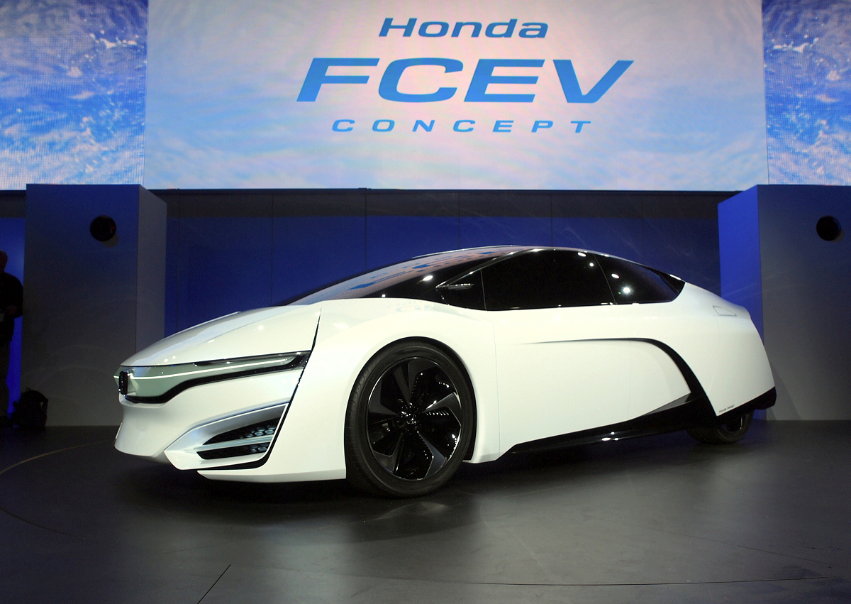 Почему водородный автомобиль. Honda FCEV Concept. Новая Хонда FCV Concept. FCEV – fuel Cell Electric vehicles. Honda FCEV 2019.