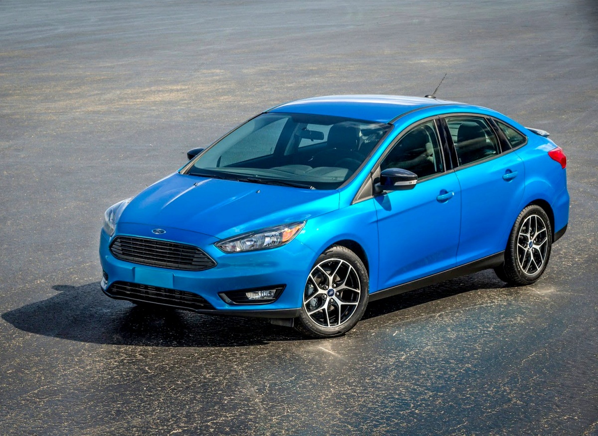 Ford Focus 2015 РіРѕР»СѓР±РѕР№