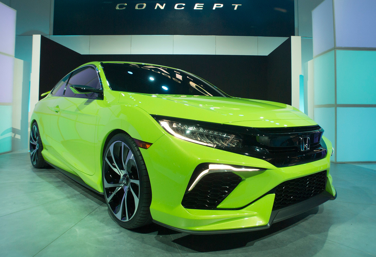 Honda Civic 10 зеленая