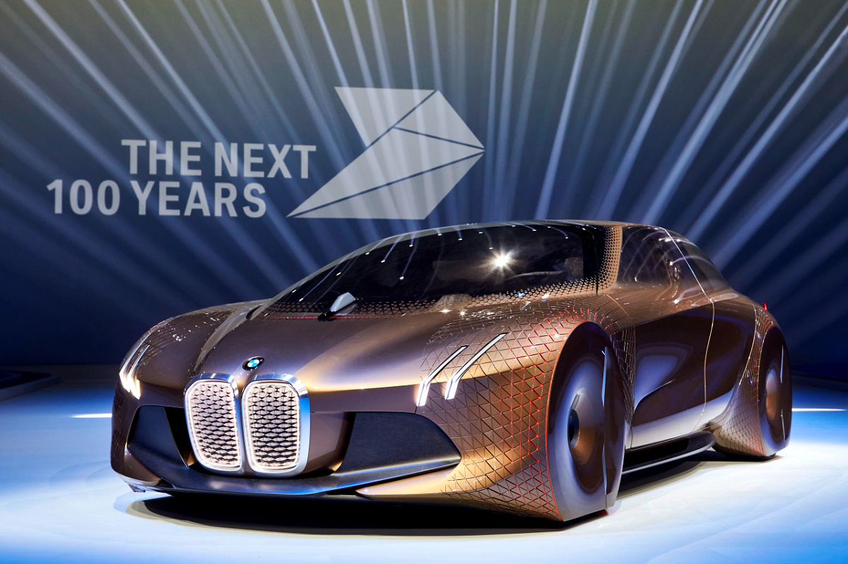 BMW Vision next 100 Concept